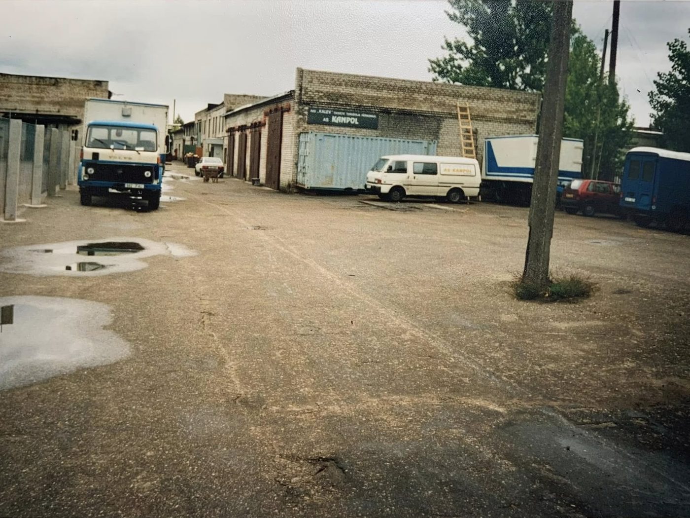 Kanpoli ladu Pärnus 1992. aastal